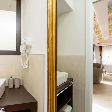 Opera Arte Conero Riviera Numana